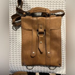 Slim 10" Baxter Messenger iPad messenger/Tablet Bag in Brown Oil Tanned Leather